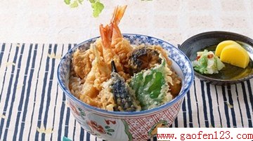 在饭店吃饭时最不该点的几种菜 www.gaofen123.com