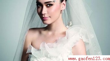 经典欧式古风新娘发型 让你如王室般尊宠 www.gaofen123.com